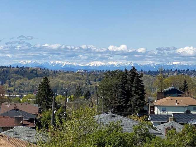 Olympic Mountains to the West